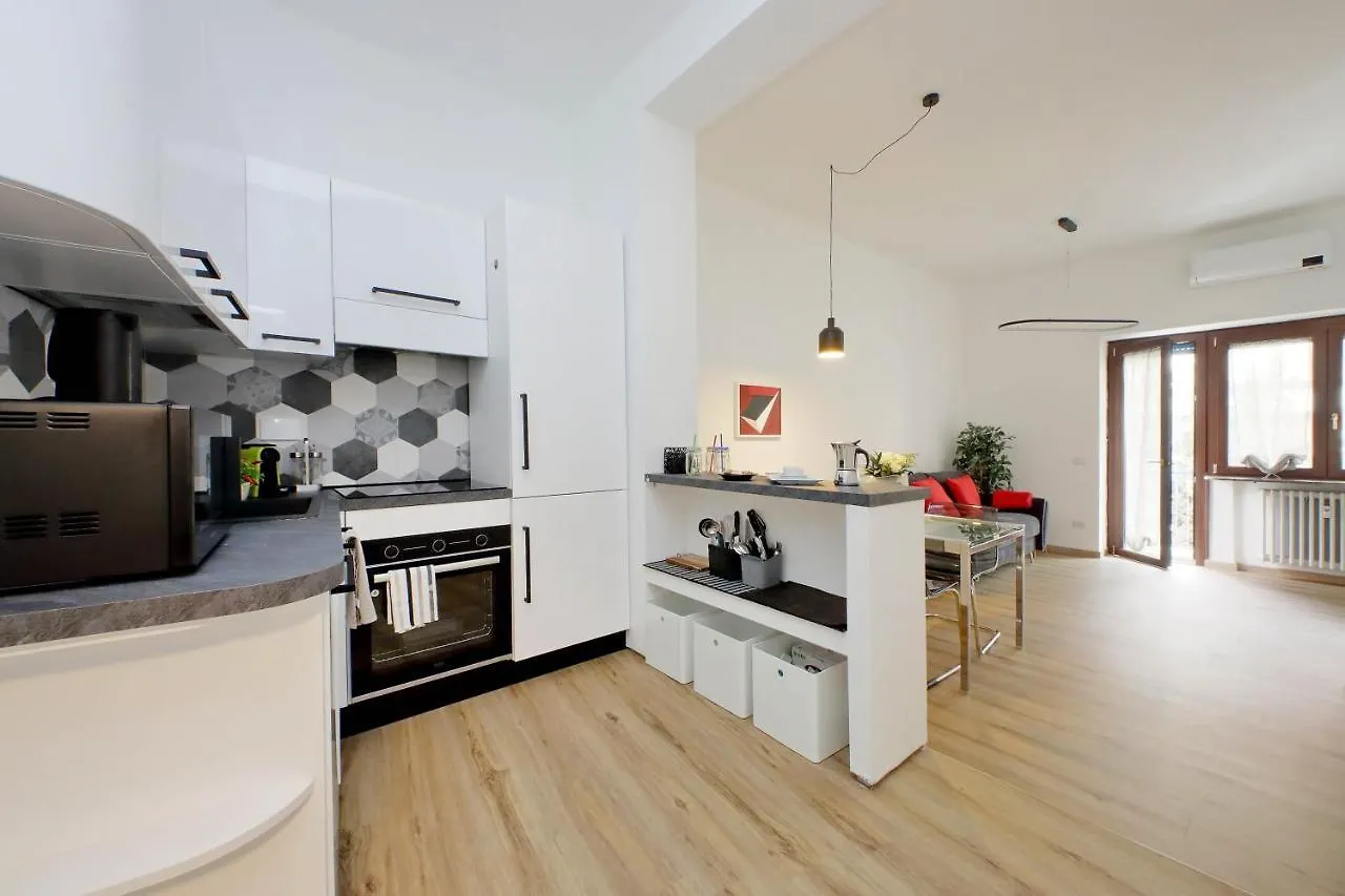 4Bnb - Cozy Albornoz Flat Rome 0*,