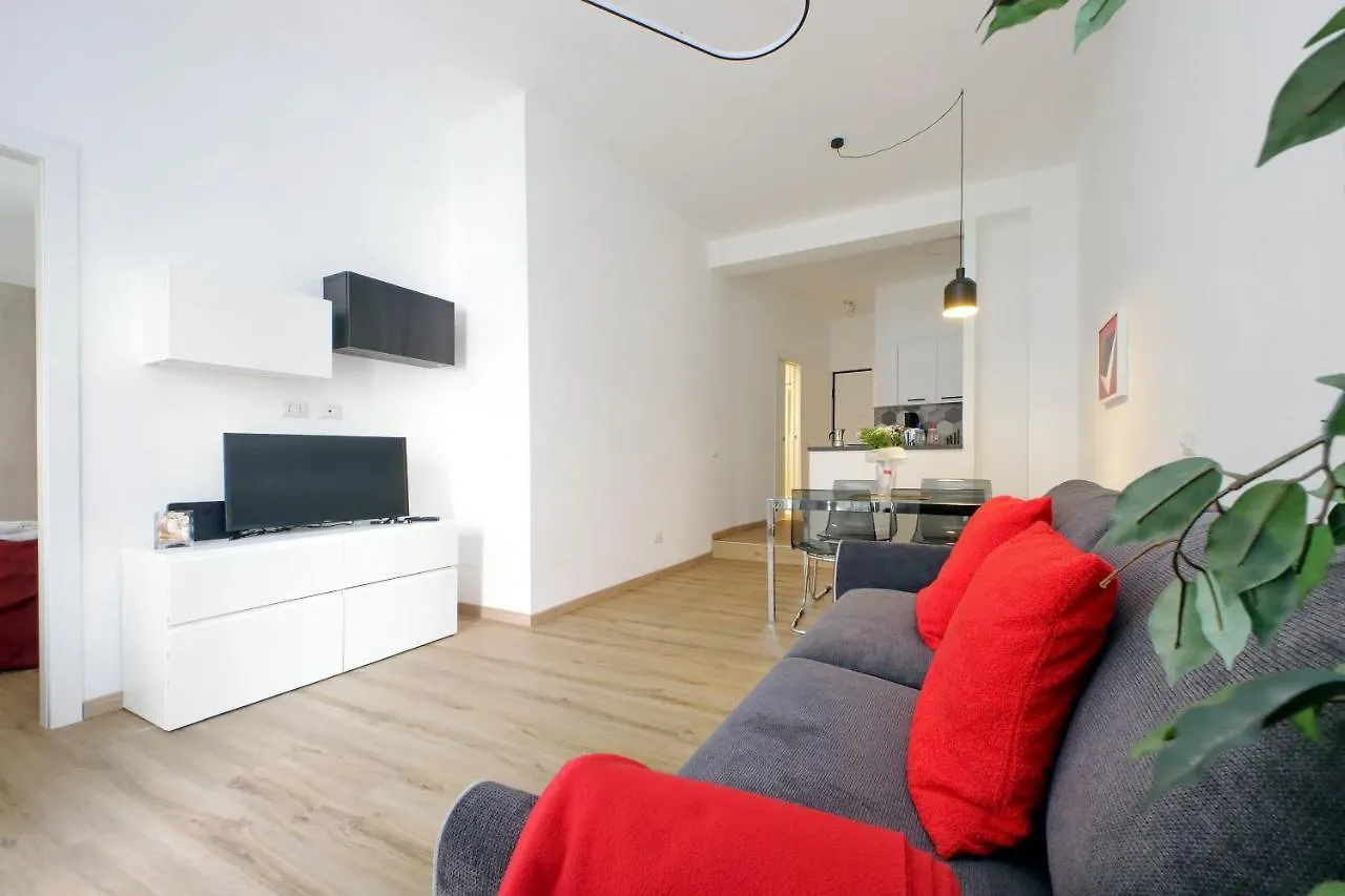 4Bnb - Cozy Albornoz Flat Rome 0*,