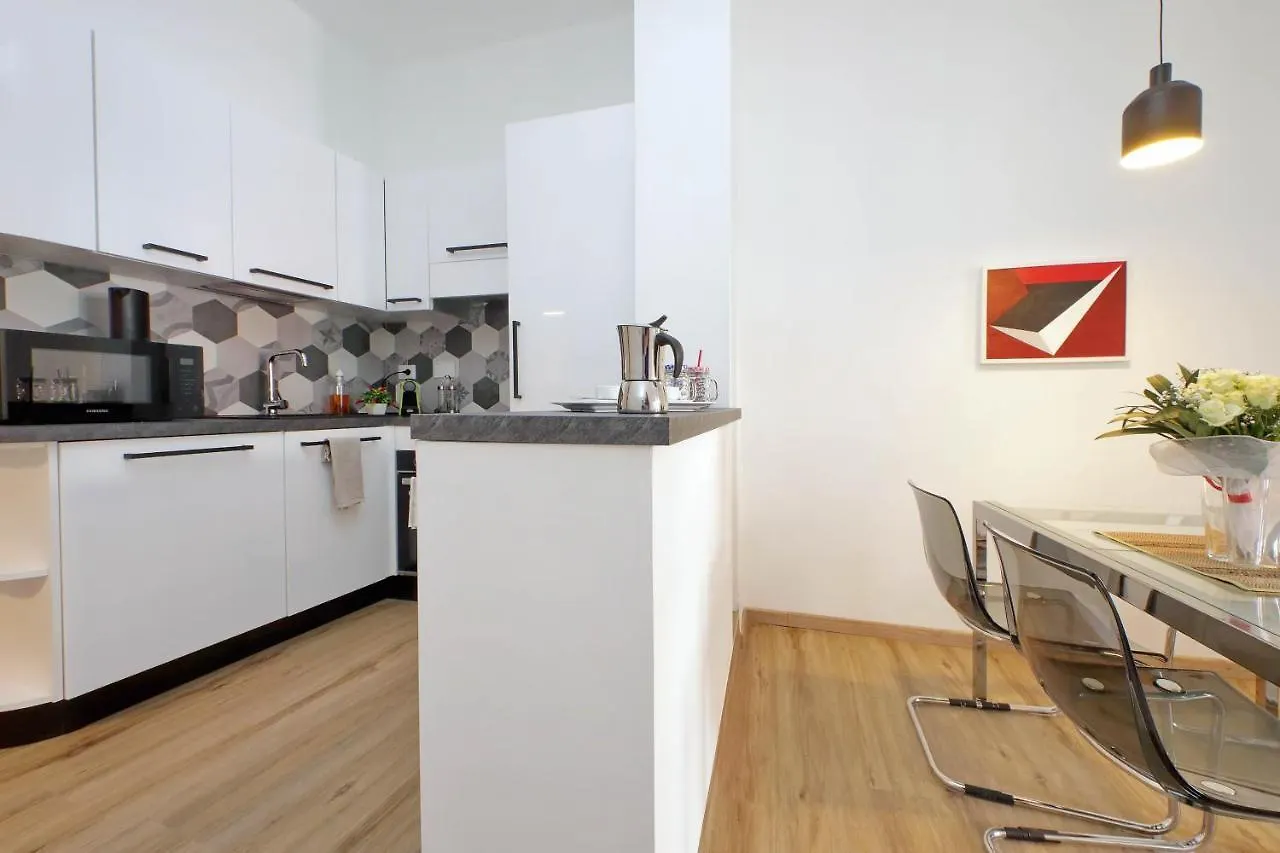 Apartment 4Bnb - Cozy Albornoz Flat Rome