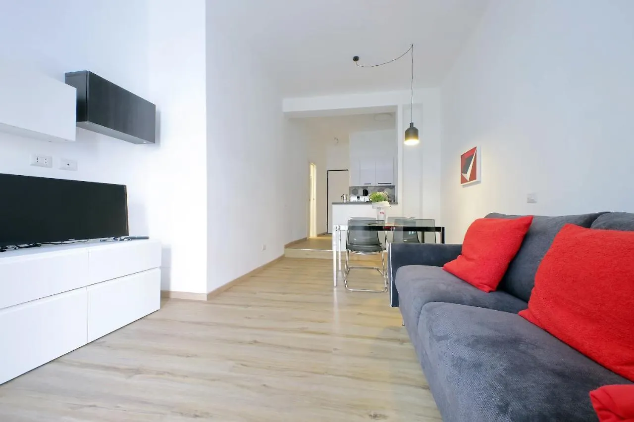Apartment 4Bnb - Cozy Albornoz Flat Rome Italy