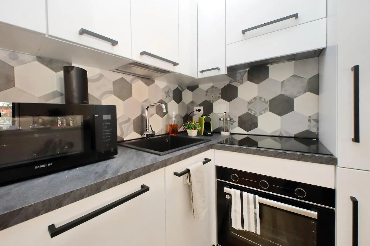 Apartment 4Bnb - Cozy Albornoz Flat Rome