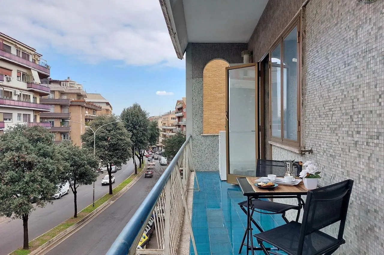 4Bnb - Cozy Albornoz Flat Rome Apartment