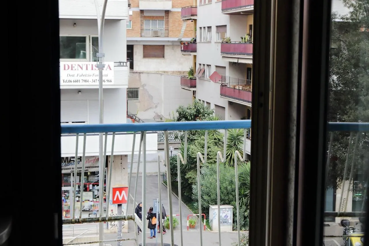 Apartment 4Bnb - Cozy Albornoz Flat Rome Italy
