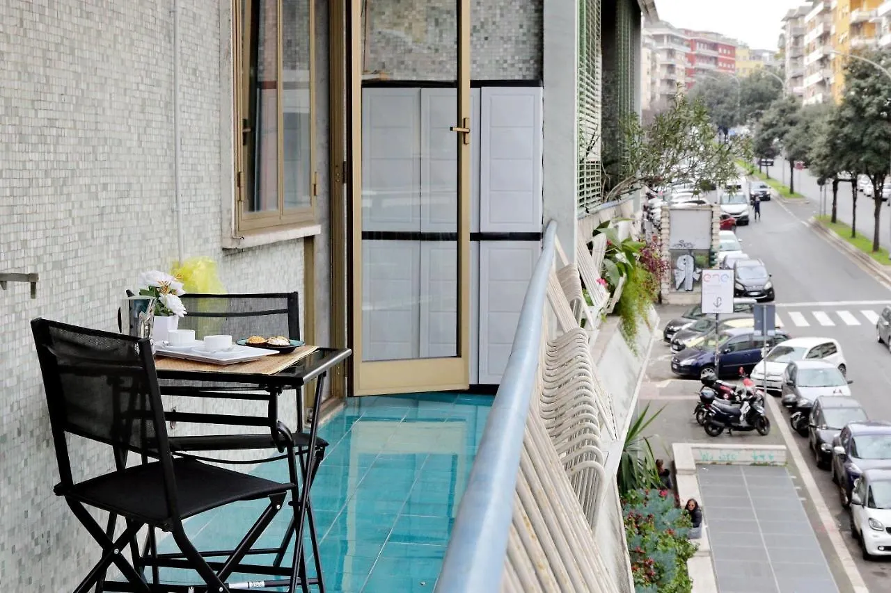 4Bnb - Cozy Albornoz Flat Rome Italy